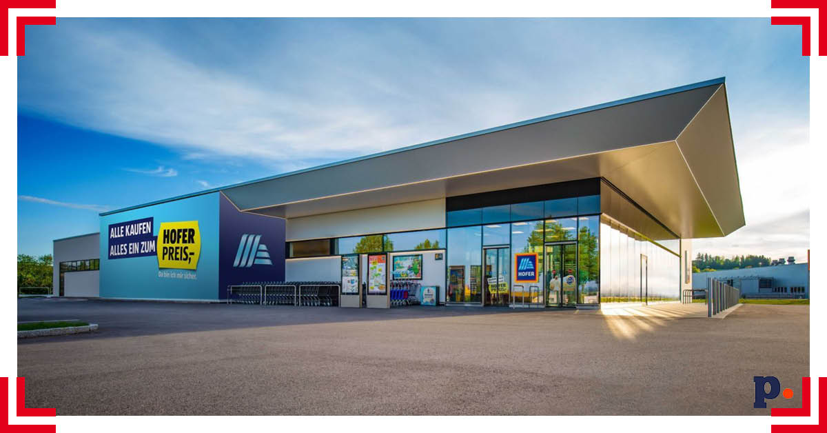 puste regały w Hofer